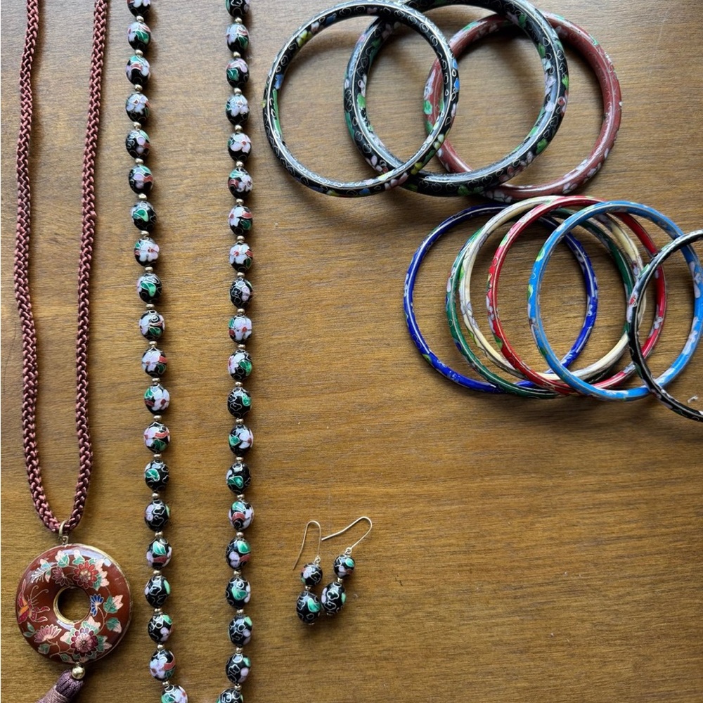 ❌SOLD❌Vintage jewelry lot